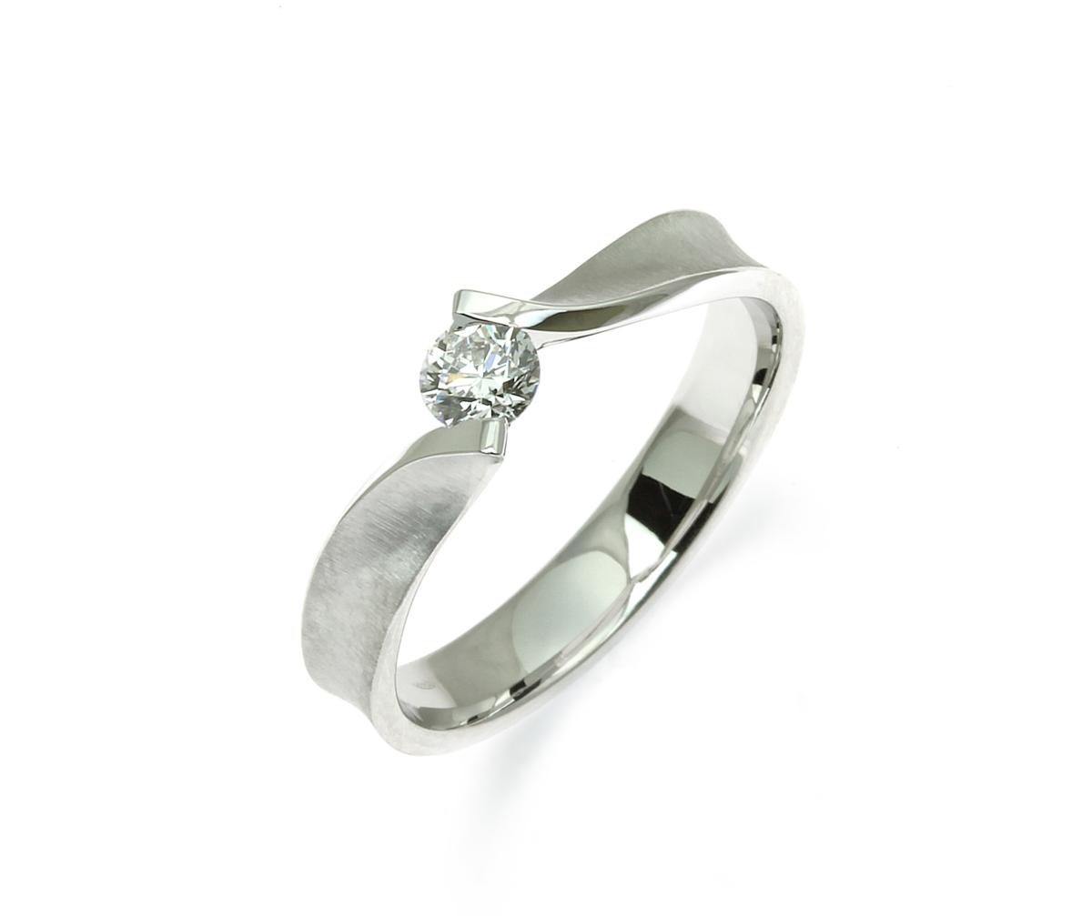 anillo unica Oro Blanco y diamante 490005